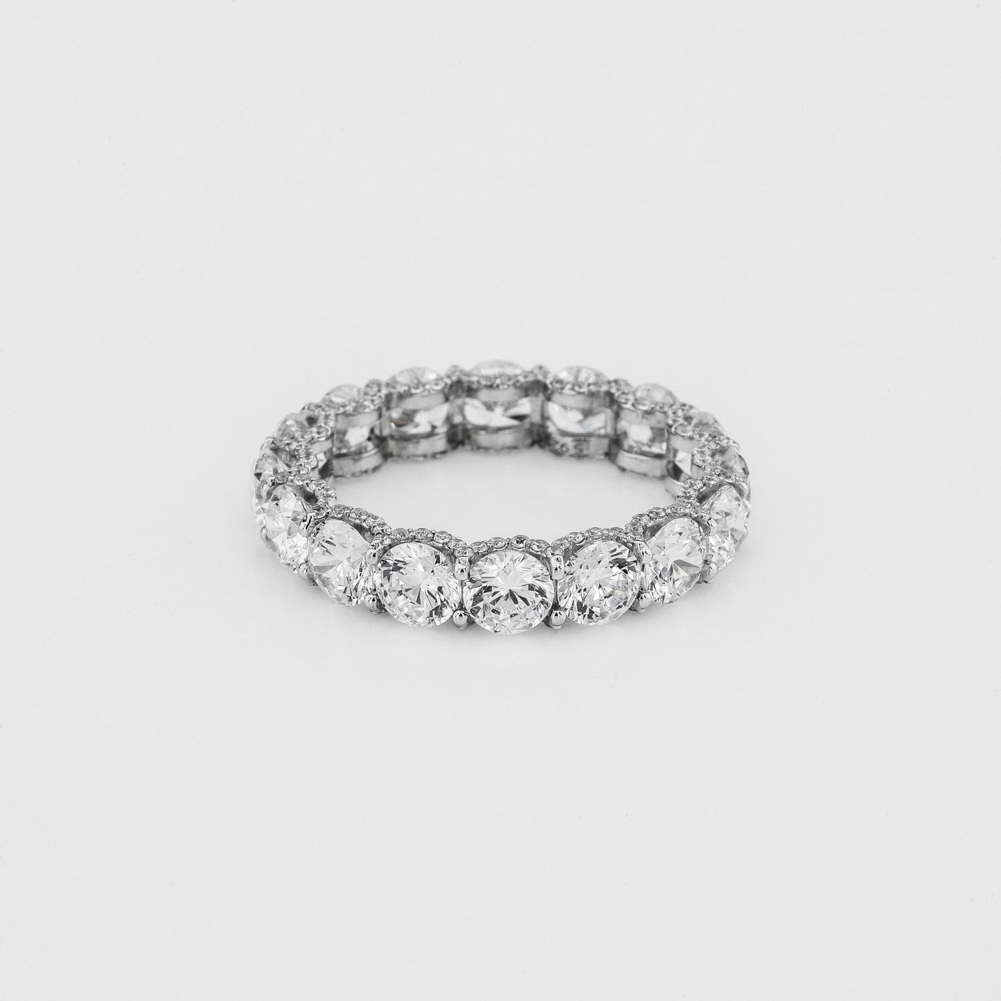 Round-Cut Diamond Eternity Band