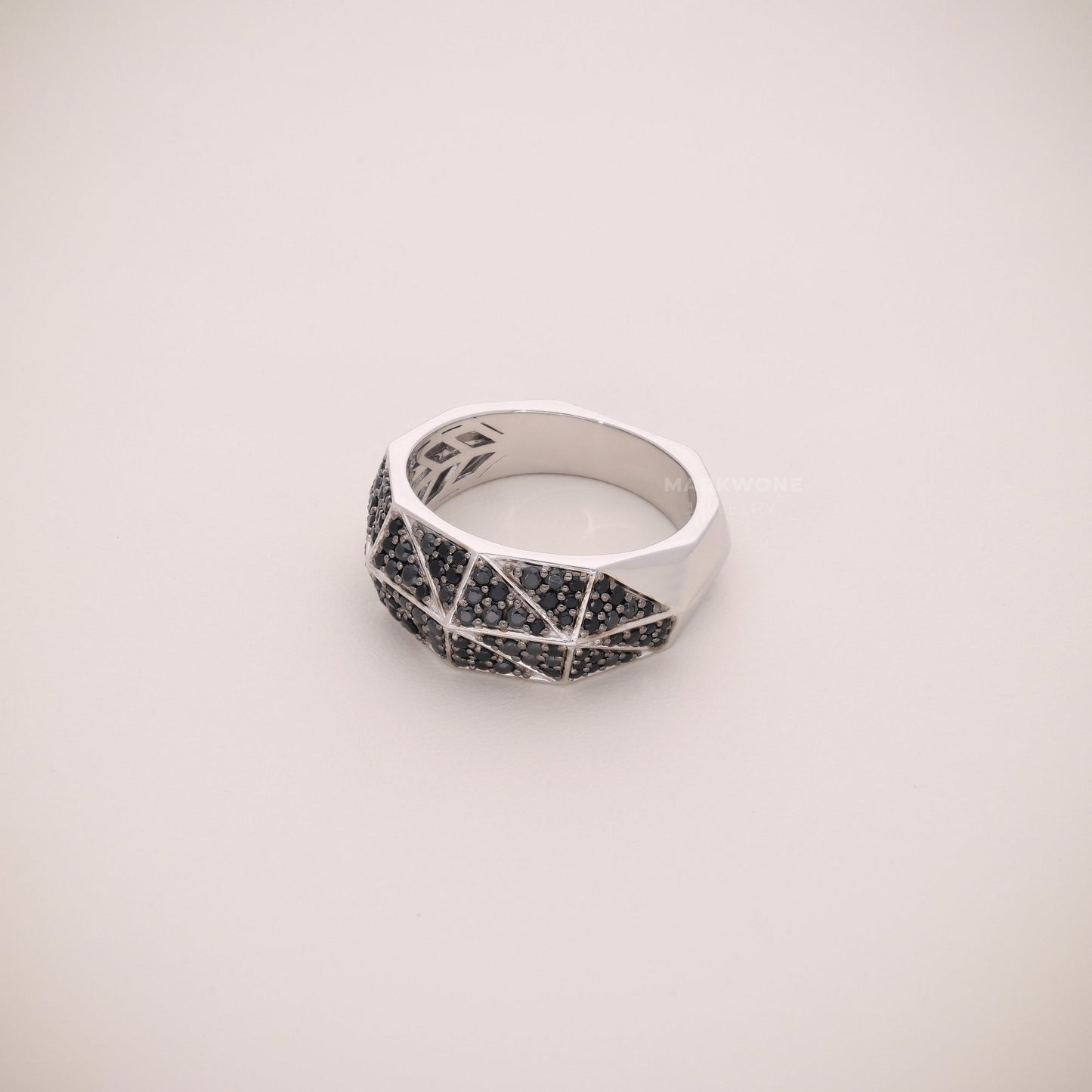 Diamond Geometric Band