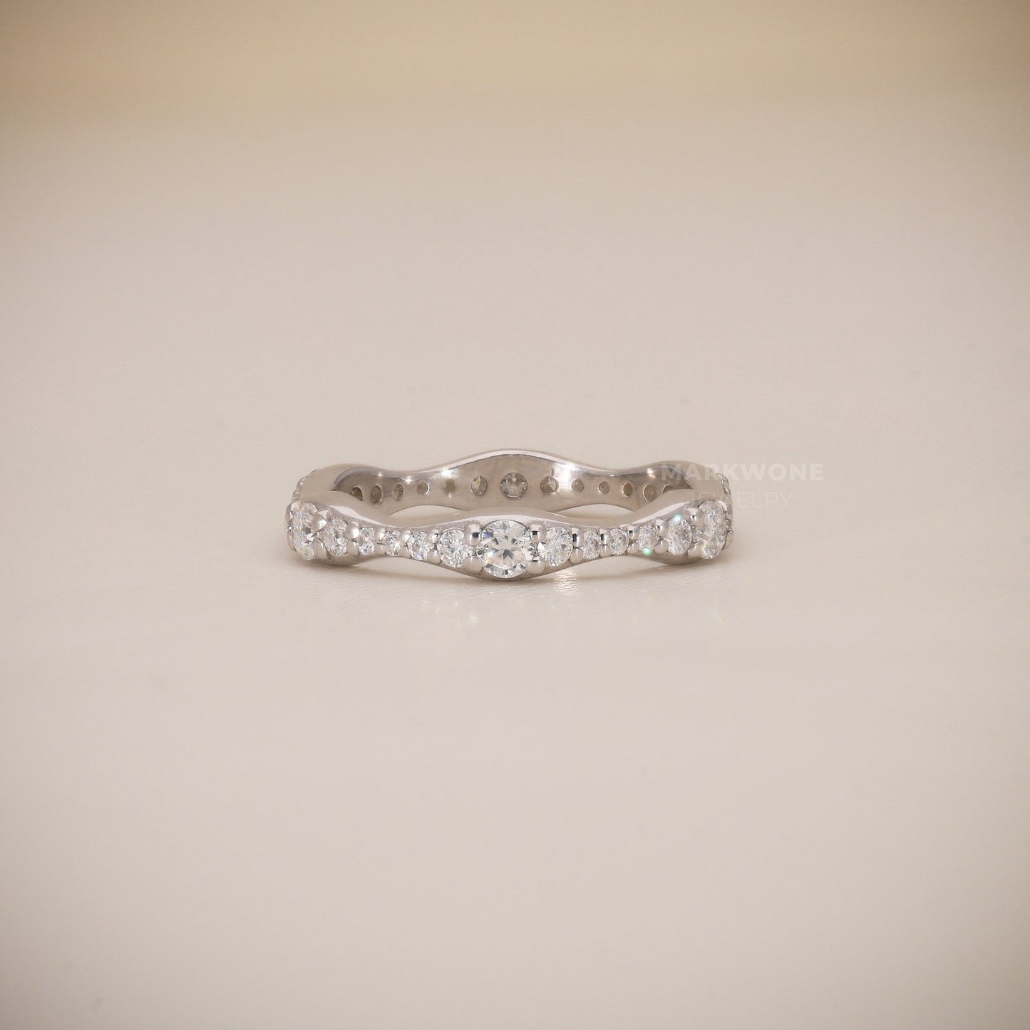 Wavy Shape Diamond Ring