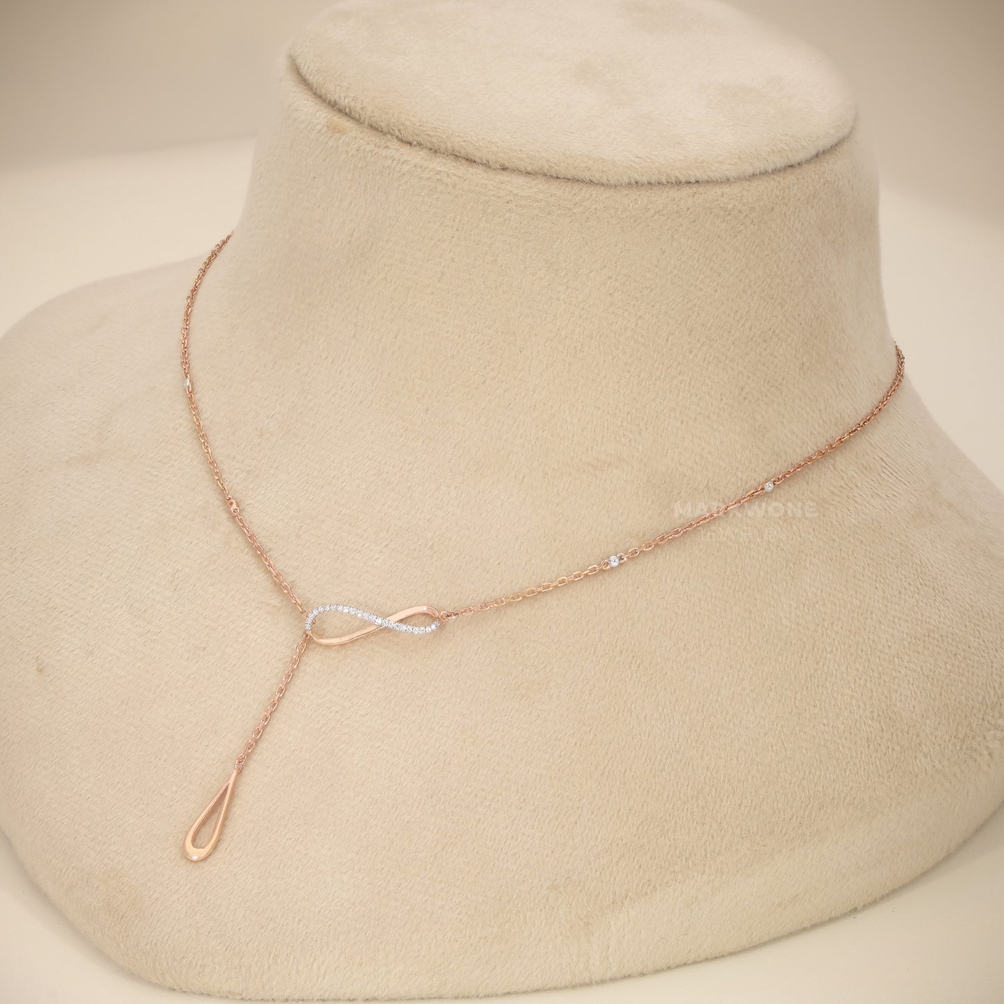 Teardrop Pendant Necklace