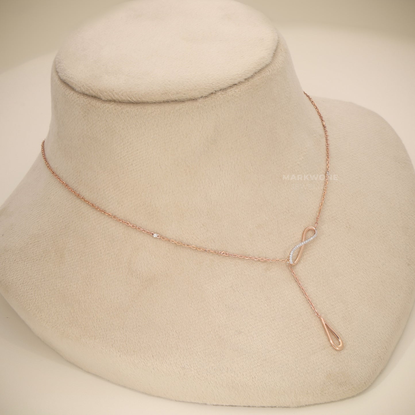 Teardrop Pendant Necklace