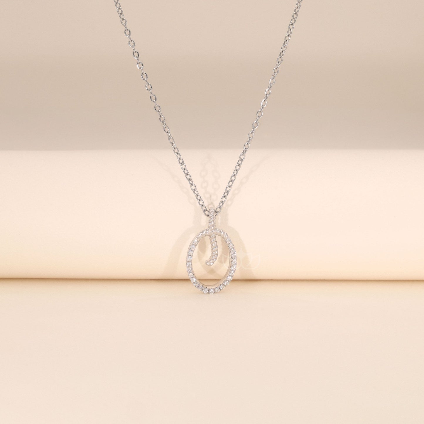 Oval shape Diamond Pendant & Chain