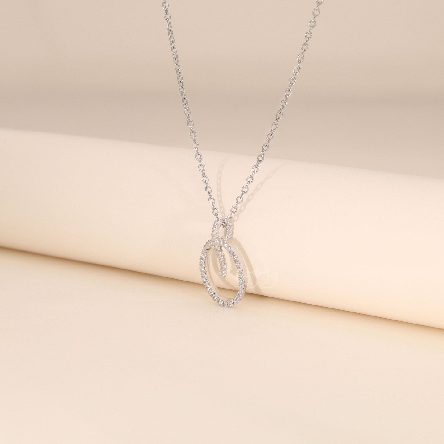 Oval shape Diamond Pendant & Chain